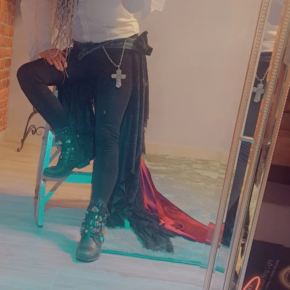 Gothic/Velvet BUSTLE SKIRT - Picture 4 of 14